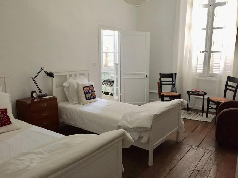 Beautifully Renovated Rooms On Place New York Angoulême Zewnętrze zdjęcie